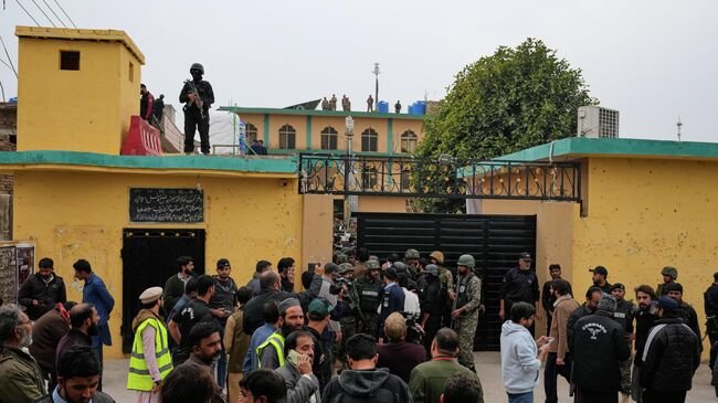 Suicide Bombing at Islamabad Mosque